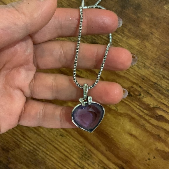 Like new Swarovski heart necklace - Picture 2 of 5